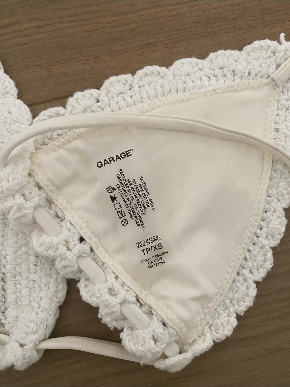 Like new Garage bikini set xs top and s bottom - Picture 4 of 4